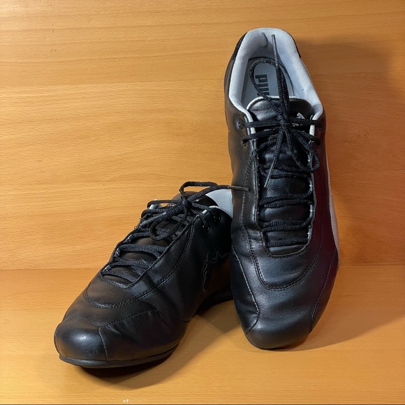 Black sneakers - Picture 2 of 9